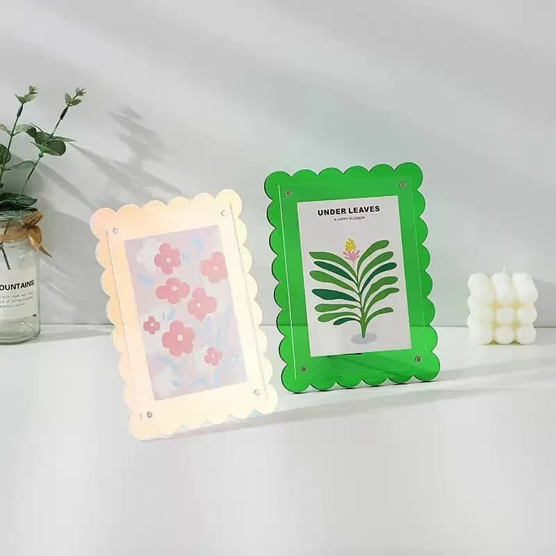 Colorful Acrylic Photo Frame Displaying Petal Shaped Borders, Transparent Table Display,Creative Desktop Display,Photo Frame