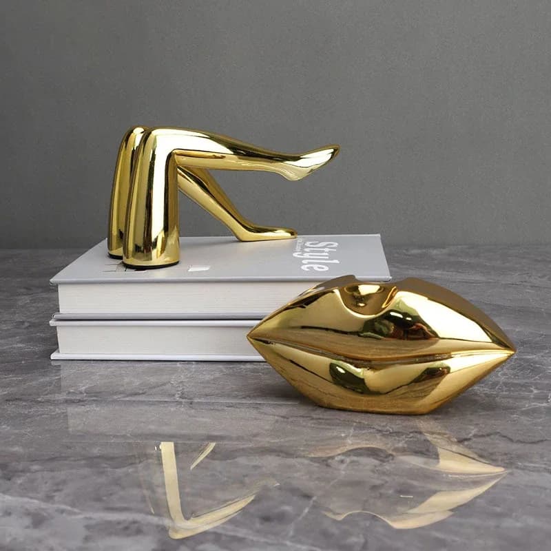 Golden Lips/leg Statue Gilded Artwork Ornaments Desktop Resin Figurines Human Body Sculpture Home Decoration Accessories Modern