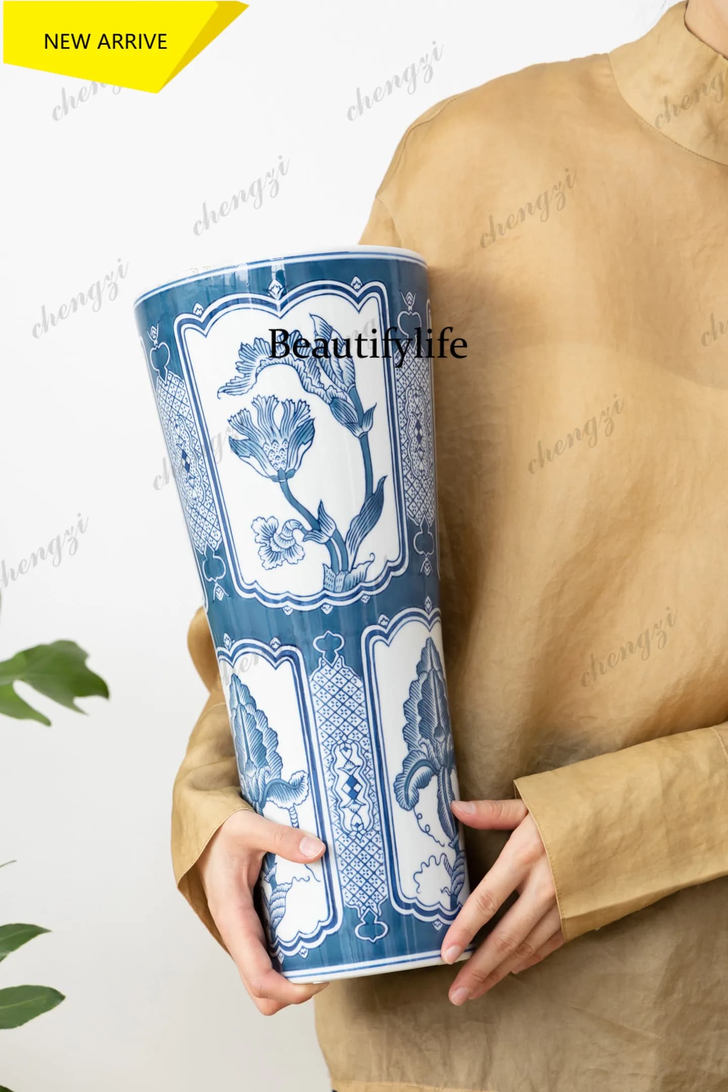 a95 High tube blue and white, underglaze hand-painted iris, town house flower ornament New Year's flower vase