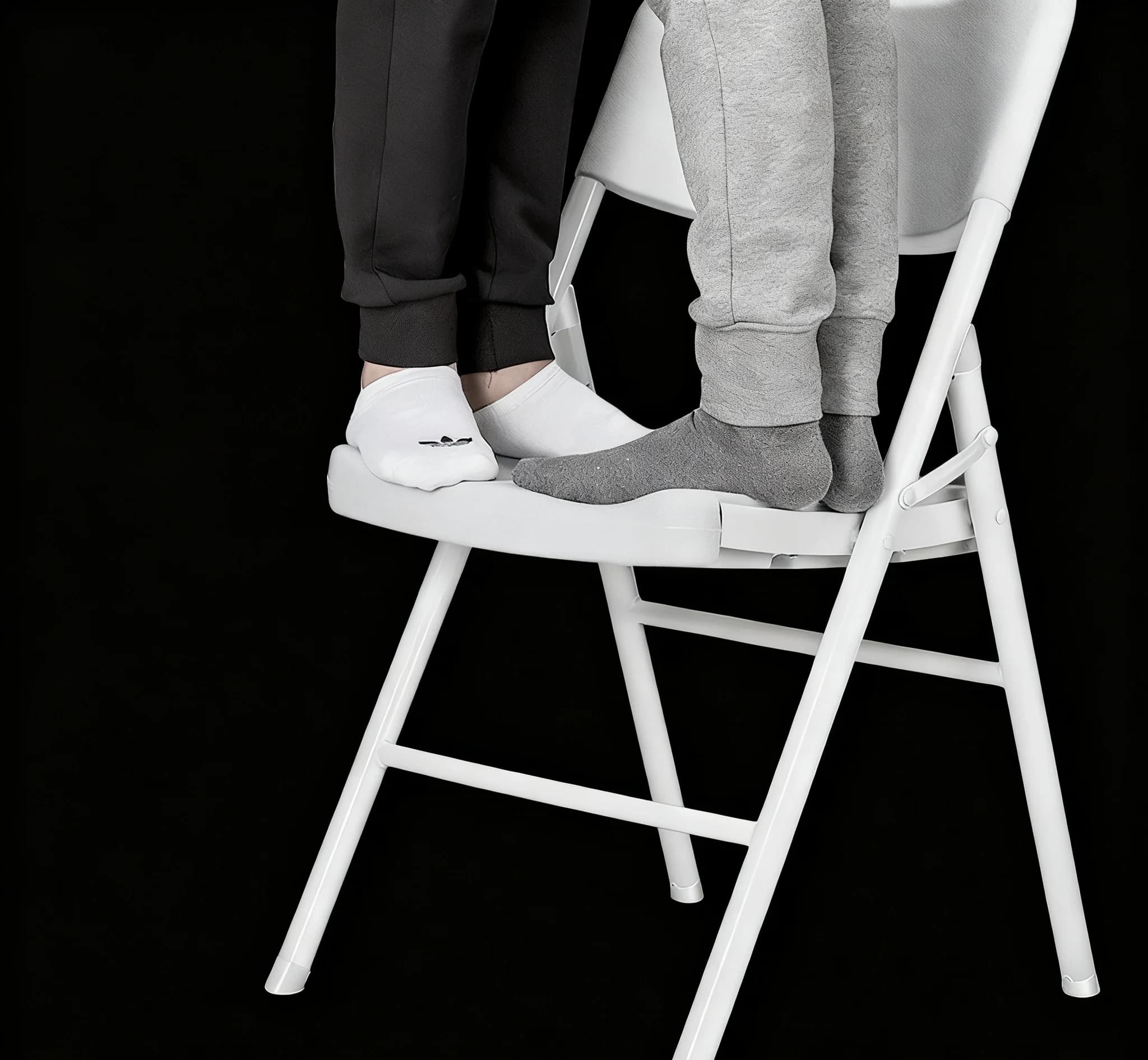 Wholesale Modern Comfortable Waterproof Portable Metal Plastic Folding Chair for Outdoor Dining Hotel Kitchen