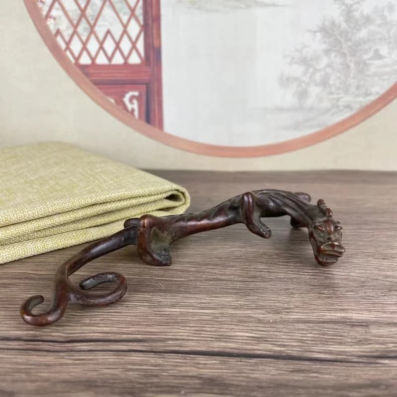 Bronze dragon ornaments, home paperweight, study room Pixiu pen holder, creative office decorations