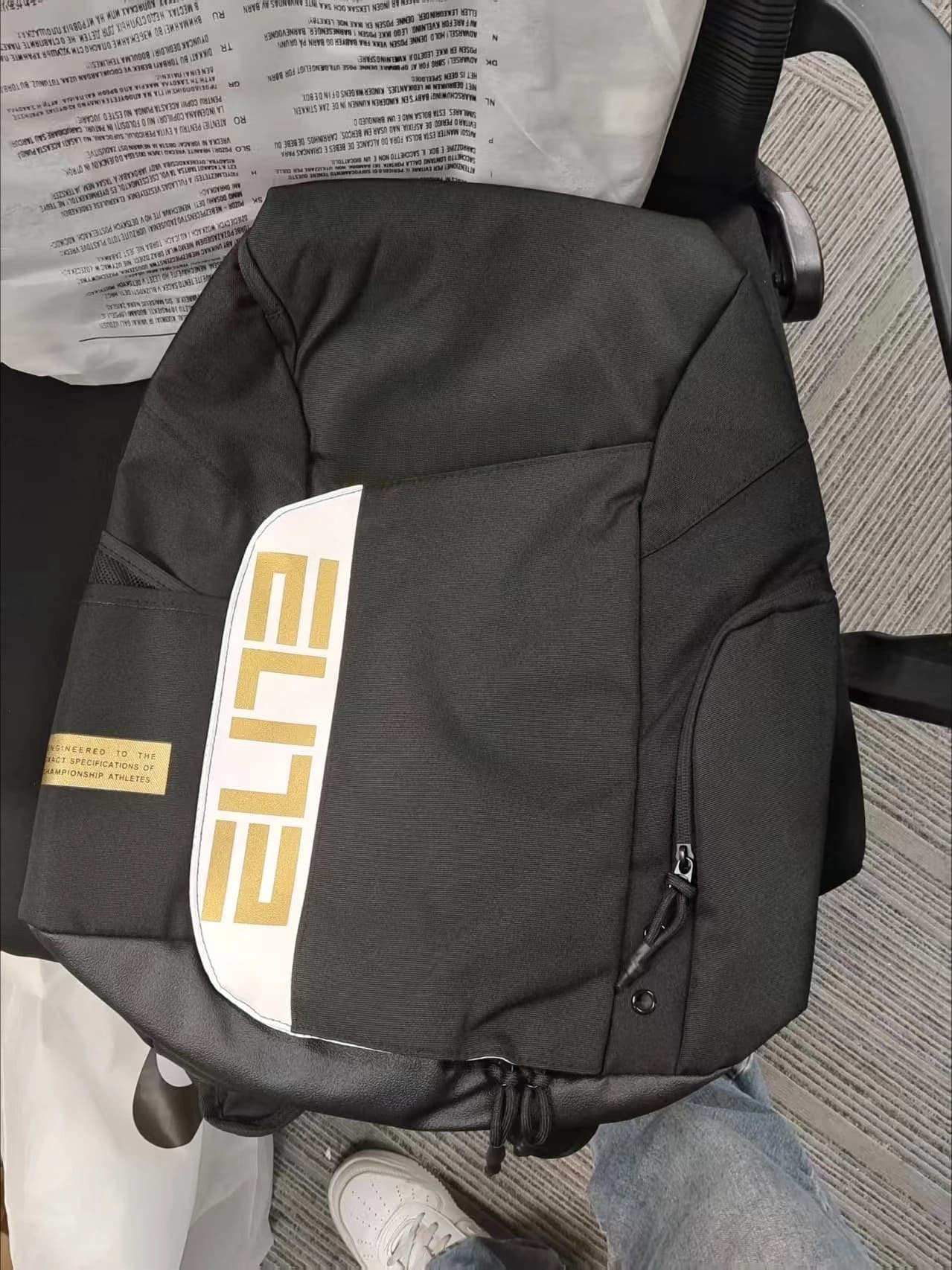 Sports basketball casual universal air cushion backpack, computer bag, men's and women's youth travel backpack