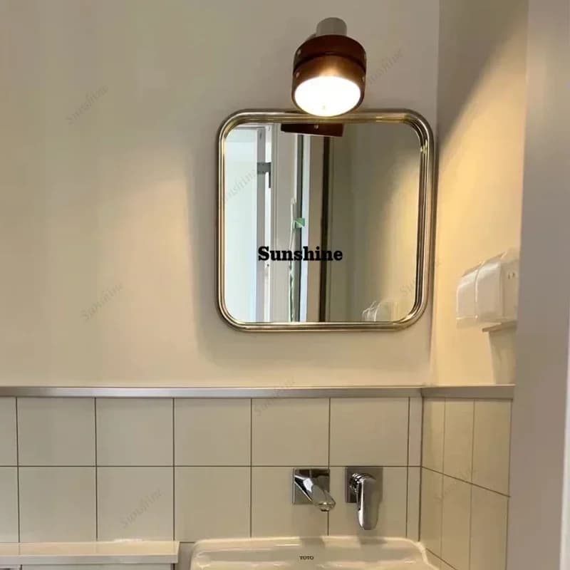 Silvery Hand Mirror Bathroom Aesthetic Shower Traffic Men Makeup Mirror Small Mirror Cute Frame Spiegel Wand Home Decorations