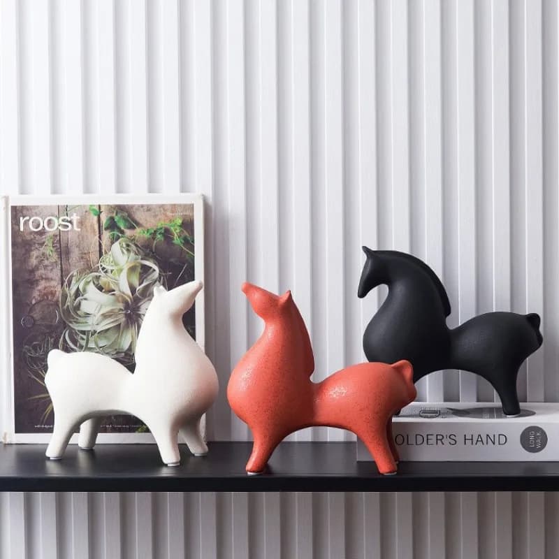 Colored Horse Ceramic Crafts, Horse Statues, Artificial Animal Decorations, Abstract Sculptures, Decorative Sculptures