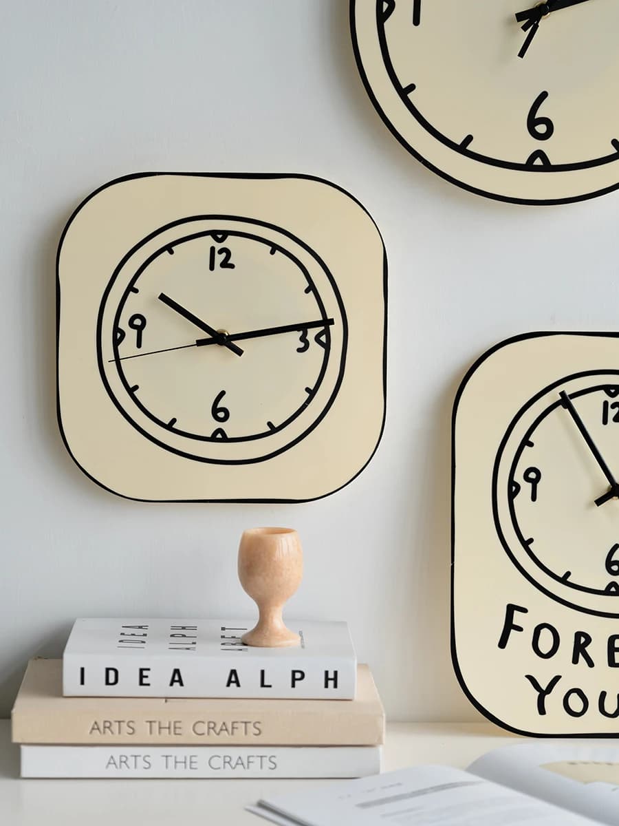 MOMO Scandinavian Minimalist Acrylic Wall Clock Living Room Wall Creative Decorative Silent Clock Ornaments