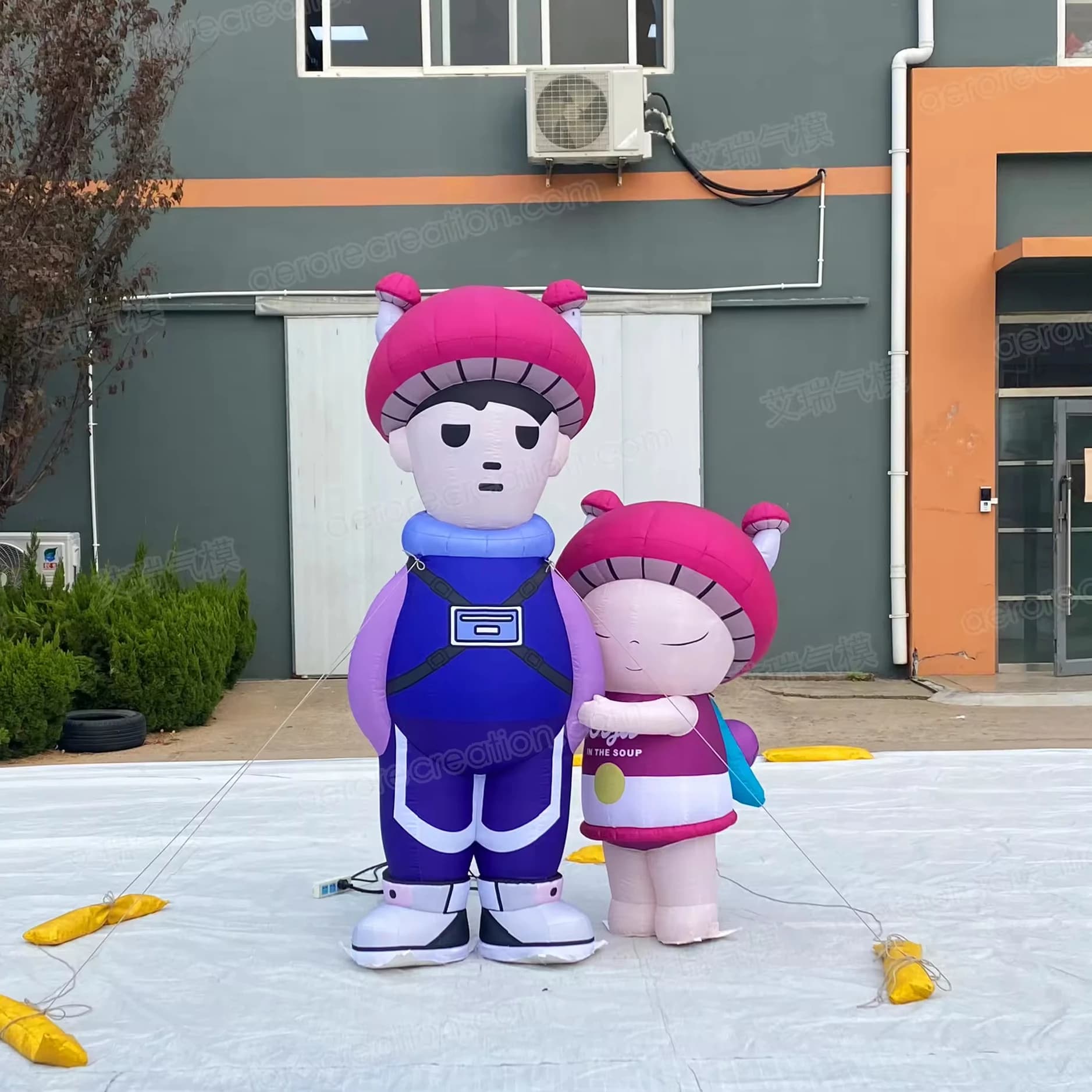 Self-developed Door Inflatable Mushroom Cartoon Model Suit Giant Stand Promotion Customized Inflatable Cartoon Character