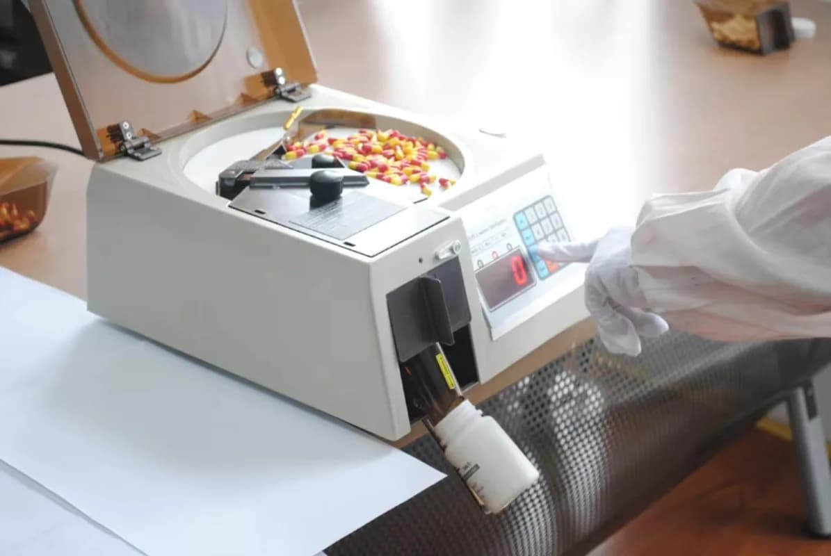 Automatic Pill Counter Capsule Tablet Counting Machine Automatic Dispensary Counter