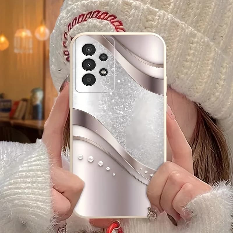 Simple line pattern white metallic phone case, suitable for Samsung S26/S25, S24/S23/S22/S21 and other models.