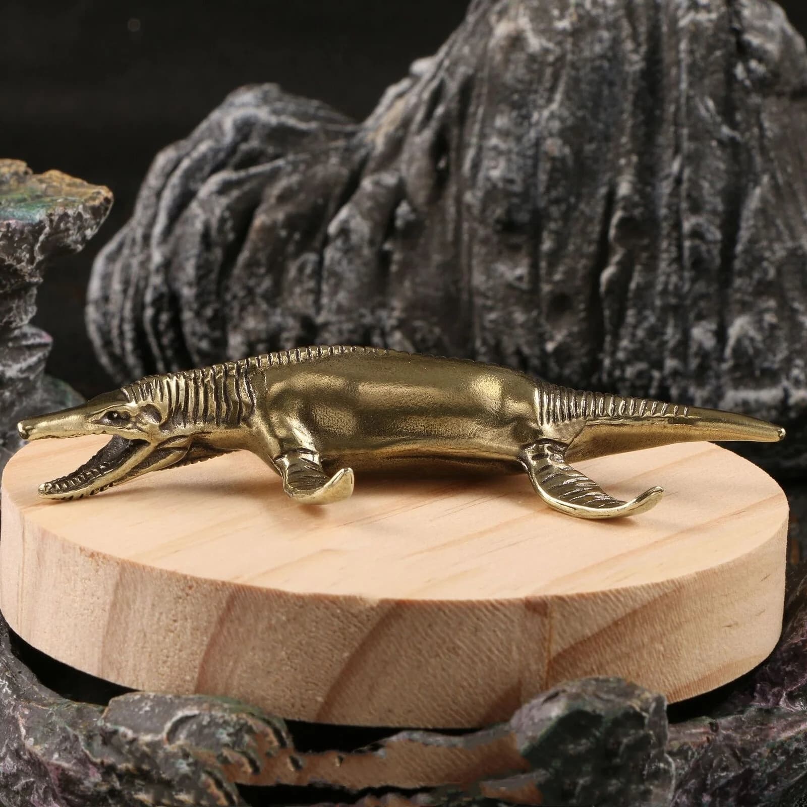 Antique Marine Prehistoric Upper Dragon Brass Ornament Tea Favor Table Favor