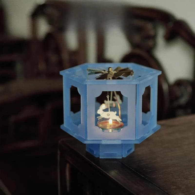 Isomorphic "Walking Horse View" Lantern Candlestick Aromatherapy Gift Box Art Home Ornament Ambient Light