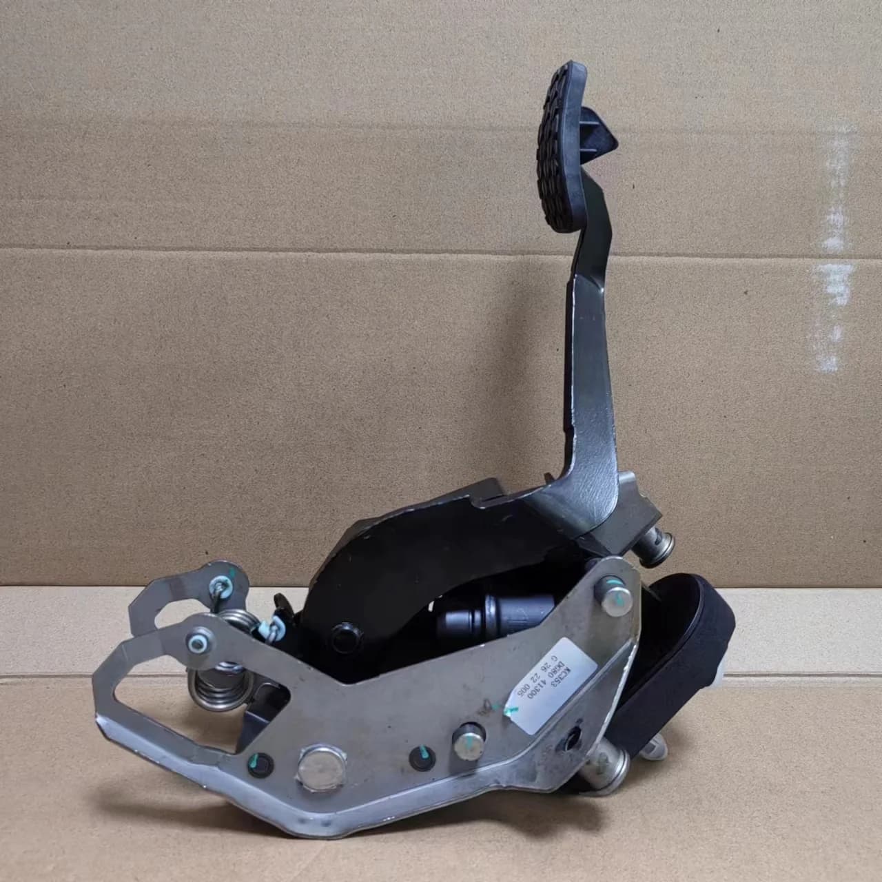 for PAT High Quality Clutch Master Cylinder for CX-5 OEM DR61-41-300A DG80-31-300 Clutch Operating Assembly