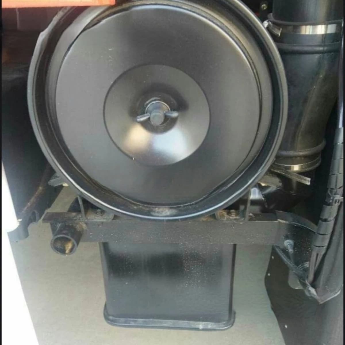 Dump truck desert air filter element assembly special bottom air filter assembly