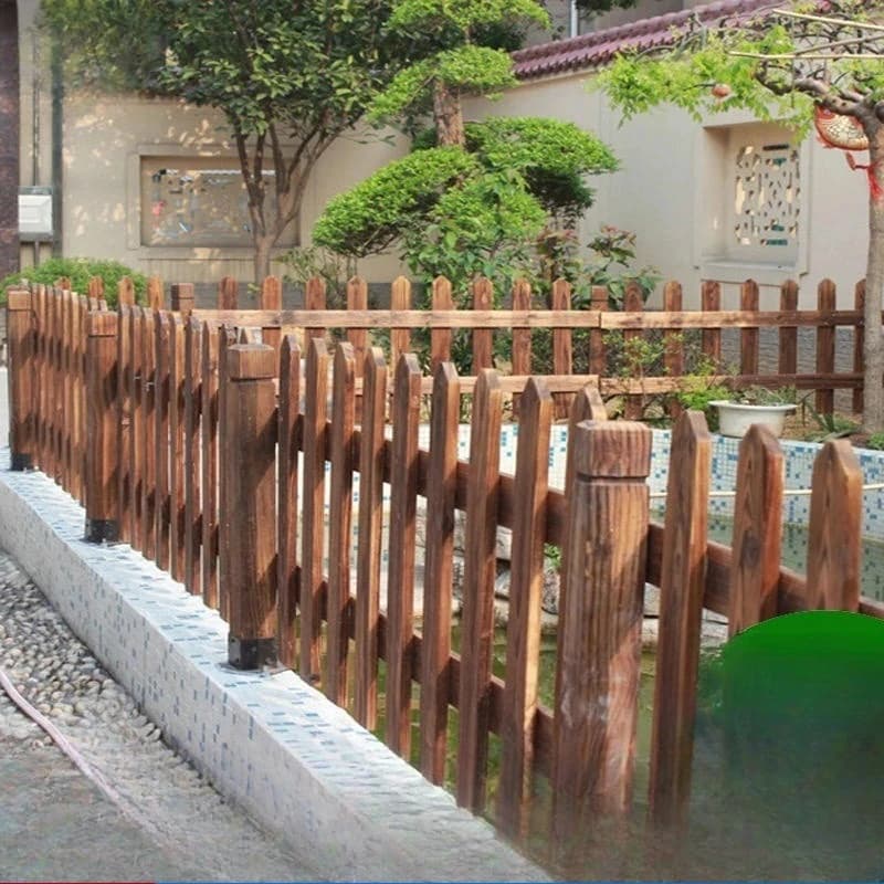 Solid gardening corrosive fence Wood partition Outdoor