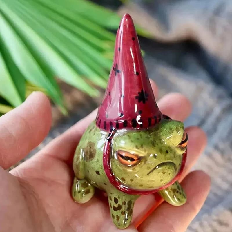 D2 Cute Frog Statues Garden Witch Hat Little Frog Statue Resin Figurine Outdoor Yard Art Sculpture Hand-Painted Bonsai Ornament