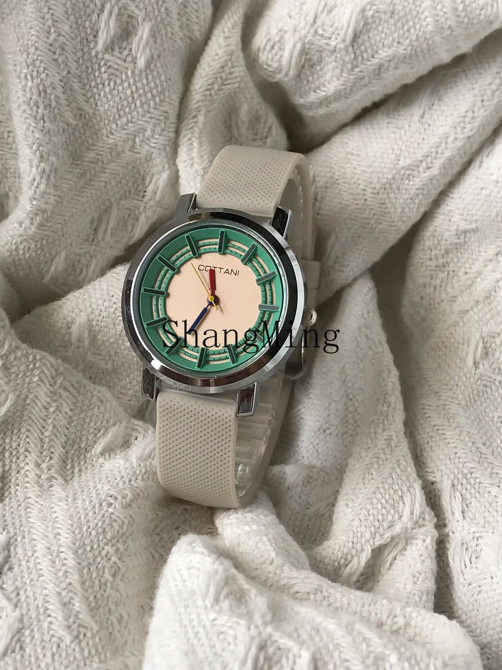FG high-value Chinese style electronic quartz watch contrast color trend niche light luxury round junior high and high school