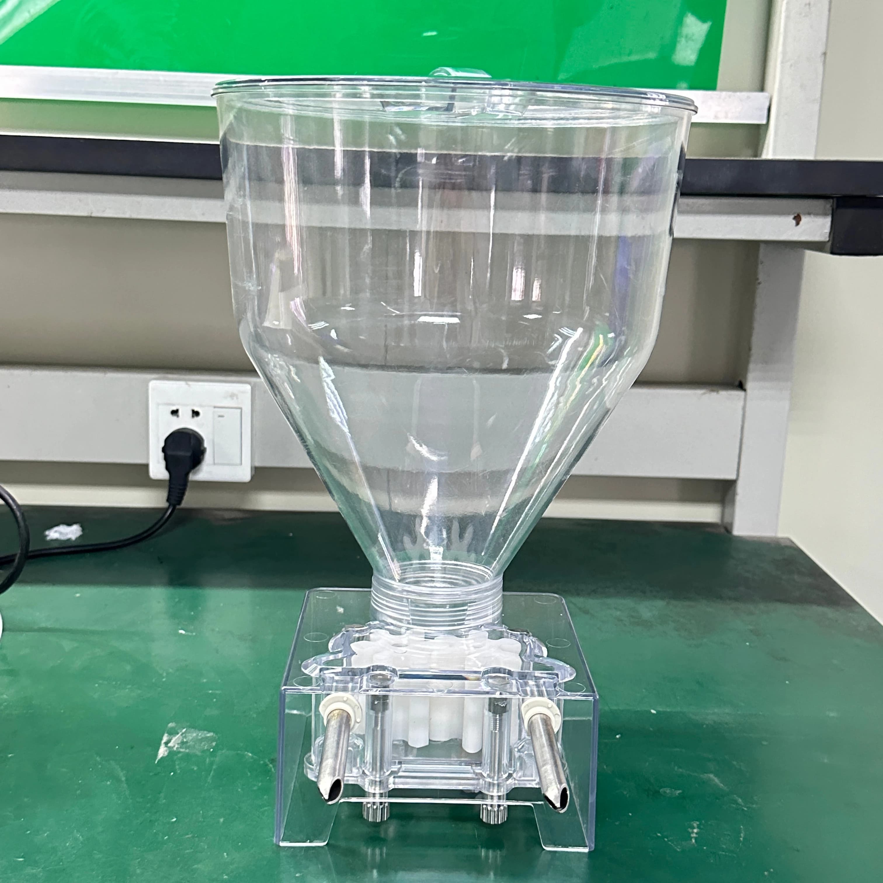 Commercial Small Jam Cream Donut Filling  Machine Hopper 7.5L  Filling Hopper