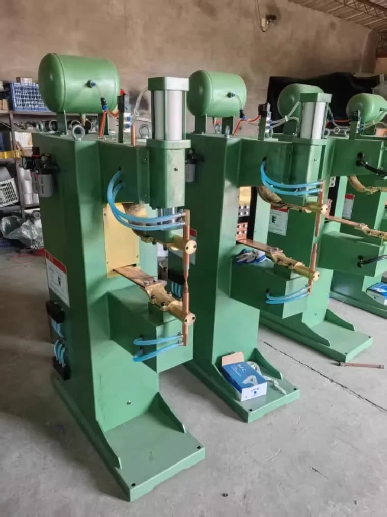 Medium FrequencyDC Spot Welding Machine,Pneumatic Welder Mesh Sheet Aluminum Plate,Nut Projection Welding Chromium Zirconium Tip