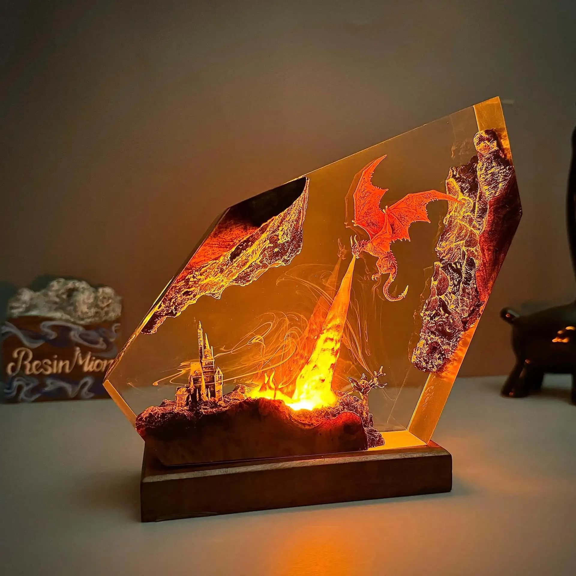 New Fire-breathing Dragon Resin Luminous Design Halloween Christmas Gift Home Desktop Atmosphere Decorative Item