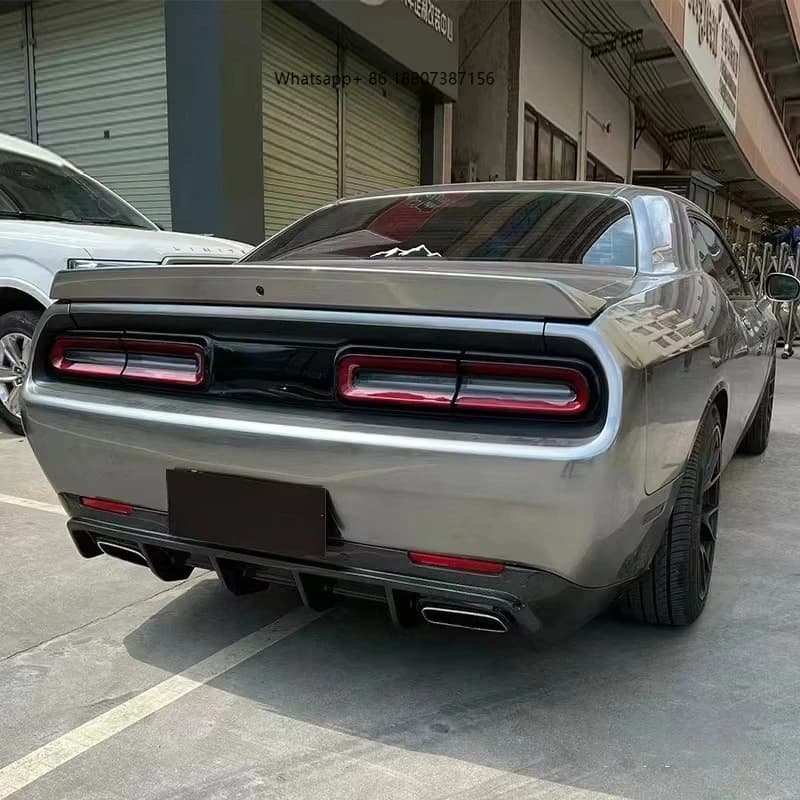 Suitable for Dodge Challenger Carbon Fiber Rear Bumper Rear Diffuser dodge Charger Carbon Fiber Spoiler