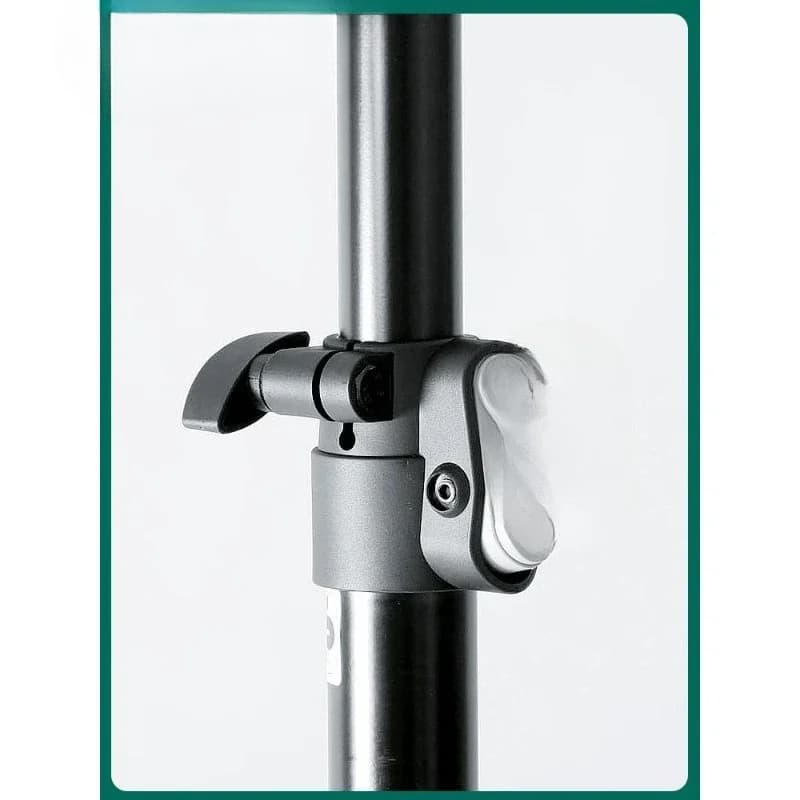 Speaker bracket gradual change height adjustment speaker bracket