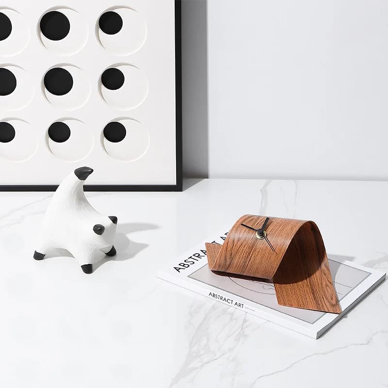 Modern light luxury wood grain metal roll clock, model room ornament office  desktop creative clock decoration
