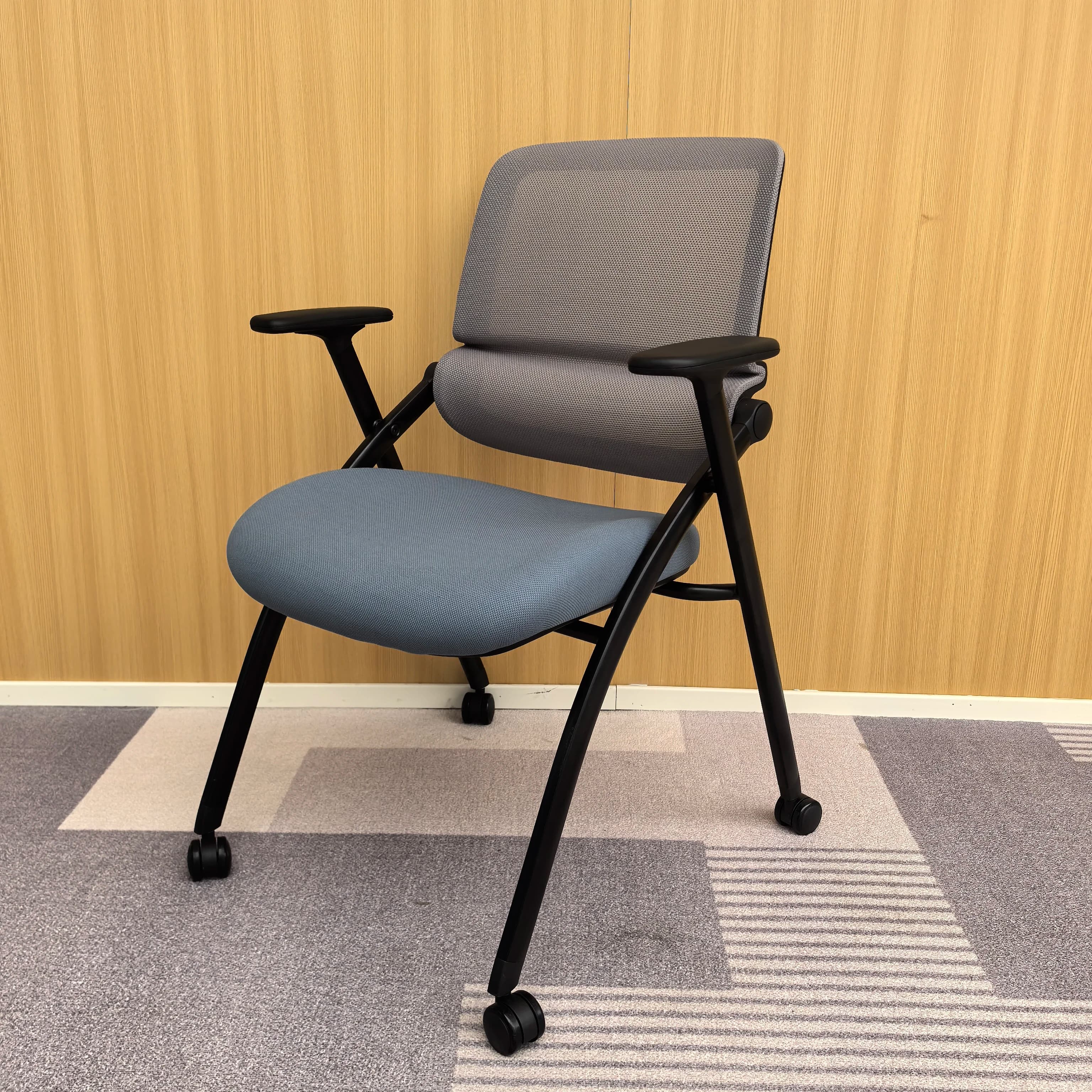 # WGrey Fabric Metal Folding Meeting Office Chair