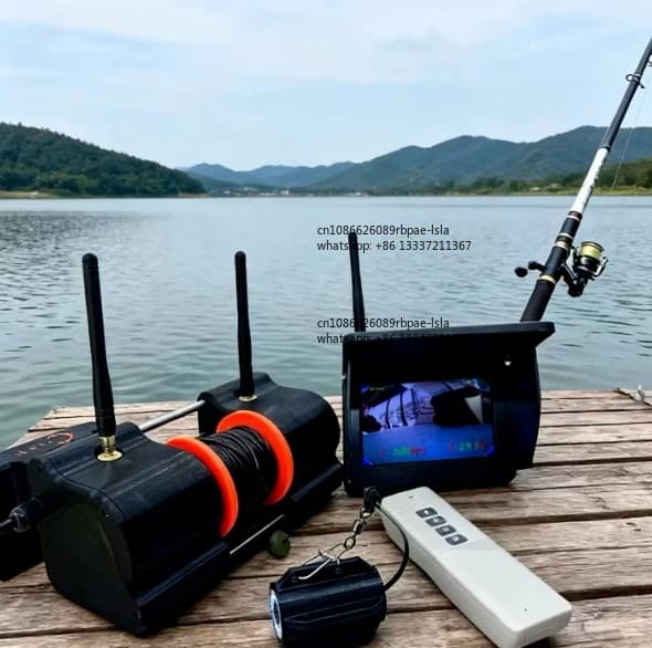 7inch Screen Bait Boat Accessories Include a Vertically Adjustable Underwater HD Camera Capable of Reaching a Depth of 30 Meters