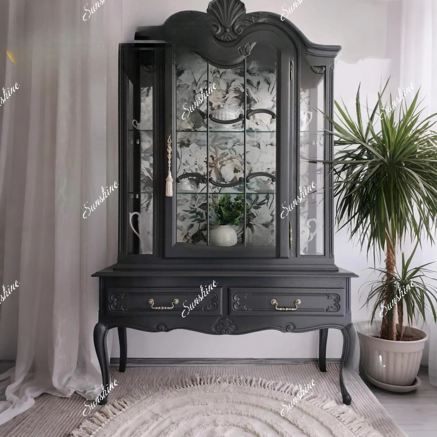 American retro solid wood porch cabinet, carved locker, floor-to-ceiling