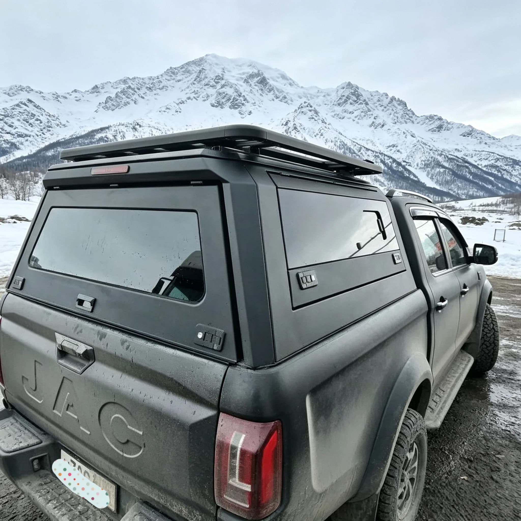 For T6 T8 T9 2023+ Pickup Canopy 5 Series Aluminum Alloy Durable Waterproof Dustproof Lightweight Fuel Saving Locking Tailbox