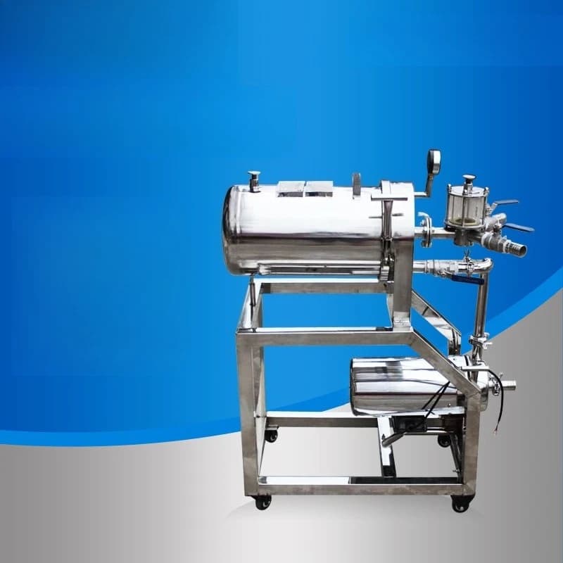Mobile diatomite filter unit, wine filter, medicinal wine diatomite filter