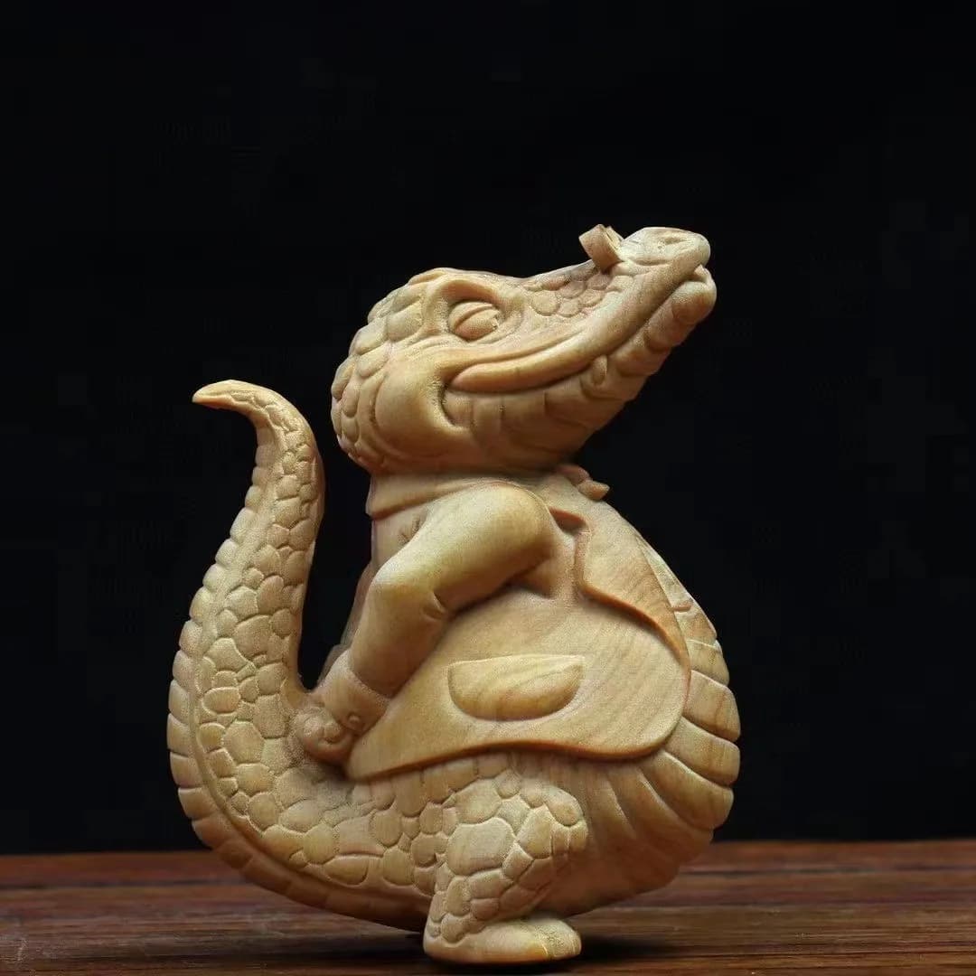 Small leaf boxwood carving financial crocodile Mr. carving hand handle piece play root carving