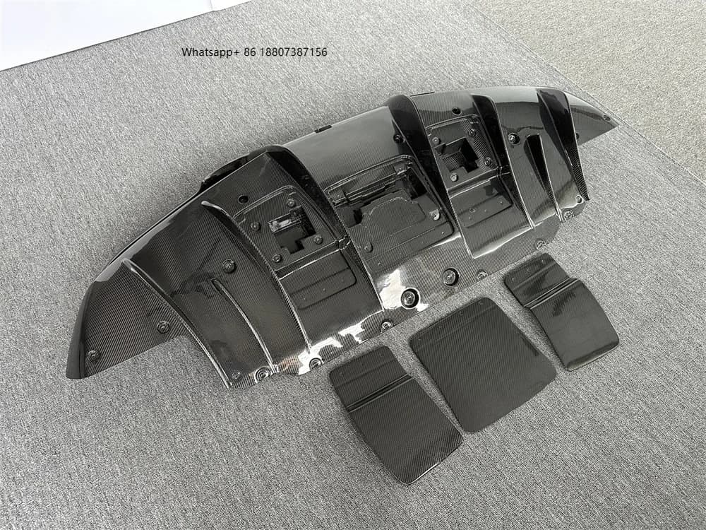 New Arrival N Style Carbon Fiber Rear Bumper Diffuser for 2021 FORFerrari F8 Tributo Spider Rear Diffuser Rear Spoiler
