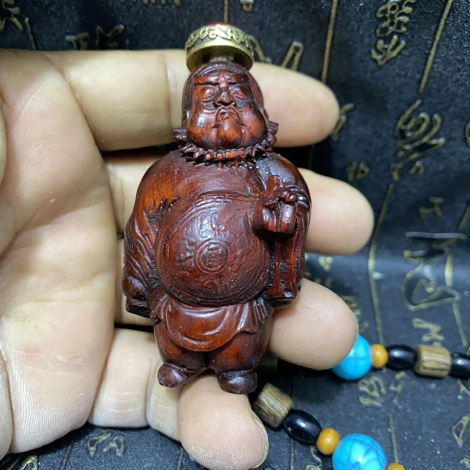 Chinese exquisite hand-made collection hand-painted yellow rosewood snuff bottle