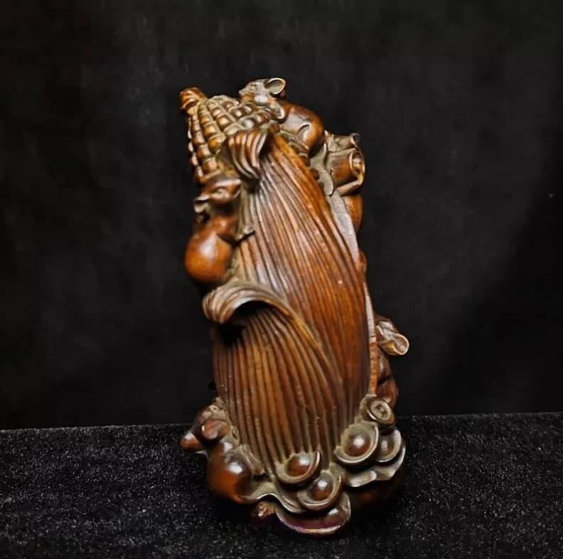 4 Inch Old Japanese Boxwood Carved Corncob Mouse Coin Figure table deco Netsuke