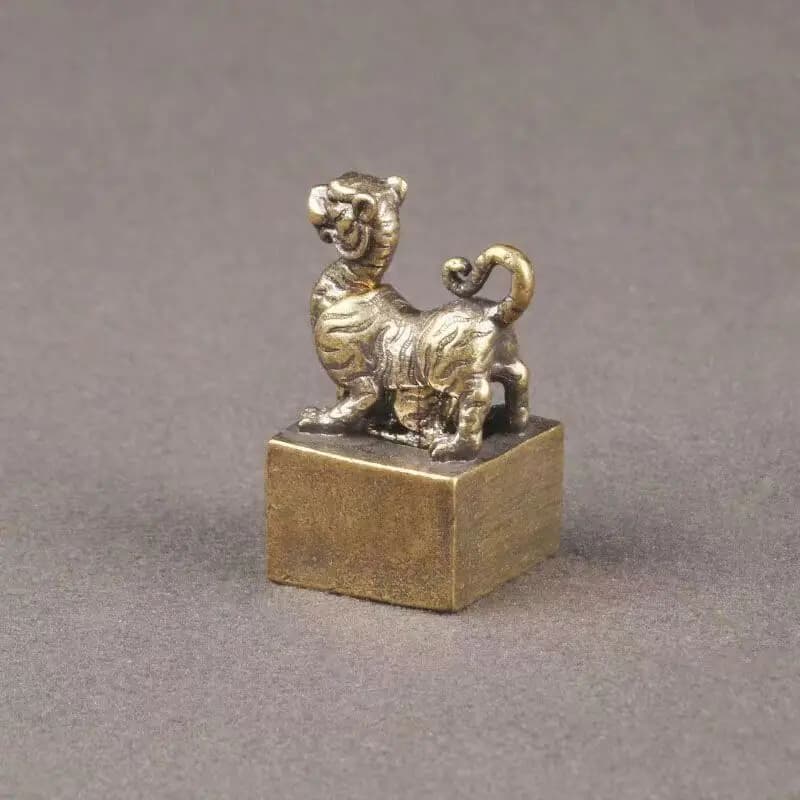 Chinese old Antique Collectible Bronze Recruit money tiger seal statue