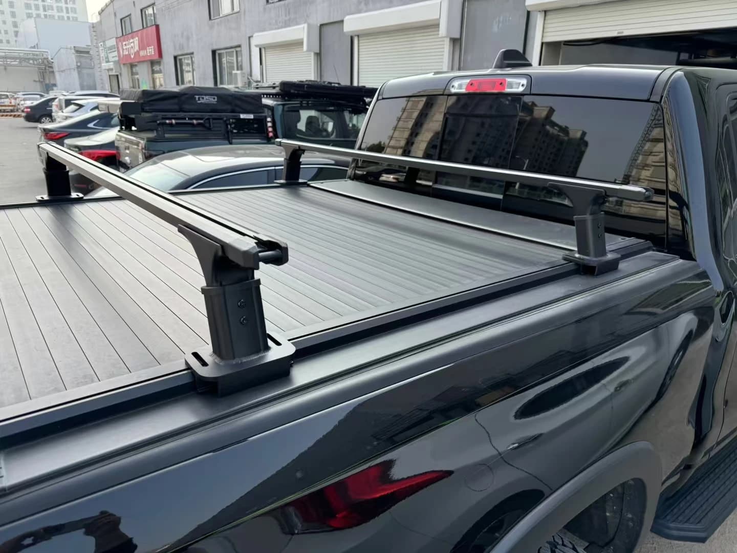 Waterproof Pickup Tonneau Cover Anti-rusted Custom-fit Truck Roll-up Lid for Dodge Ram 1500 Roller Shutter Cover