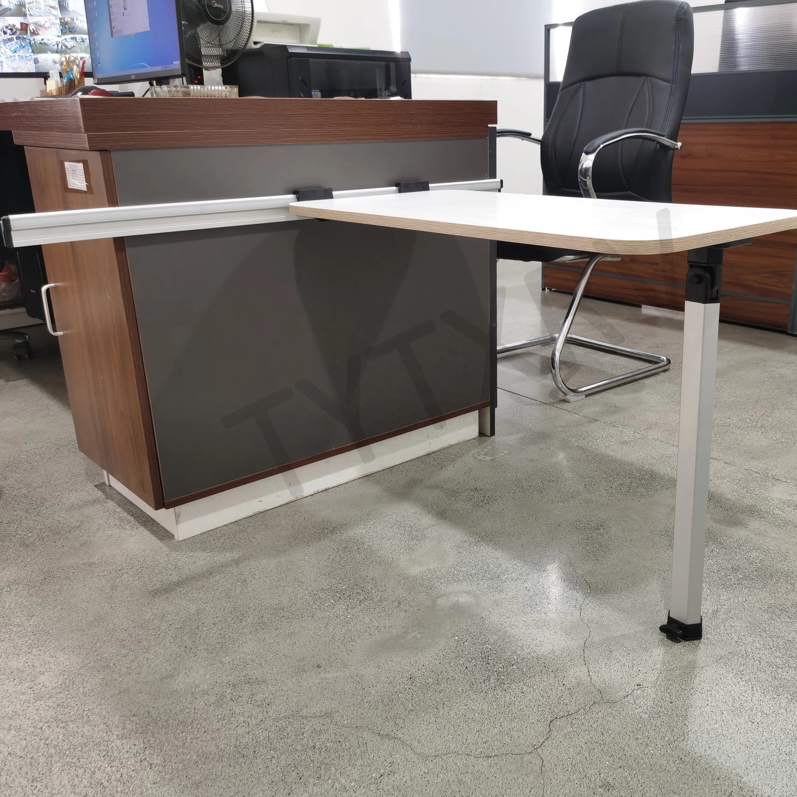 HEYRV Aluminum Alloy Material Adjustable up and Down Support bar Anti-oxidation Camper Folding Storage Caravan Camper Table Leg