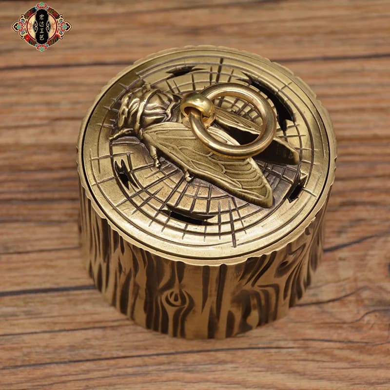 Brass die-cast incense burner, Xuan De style, decorative piece