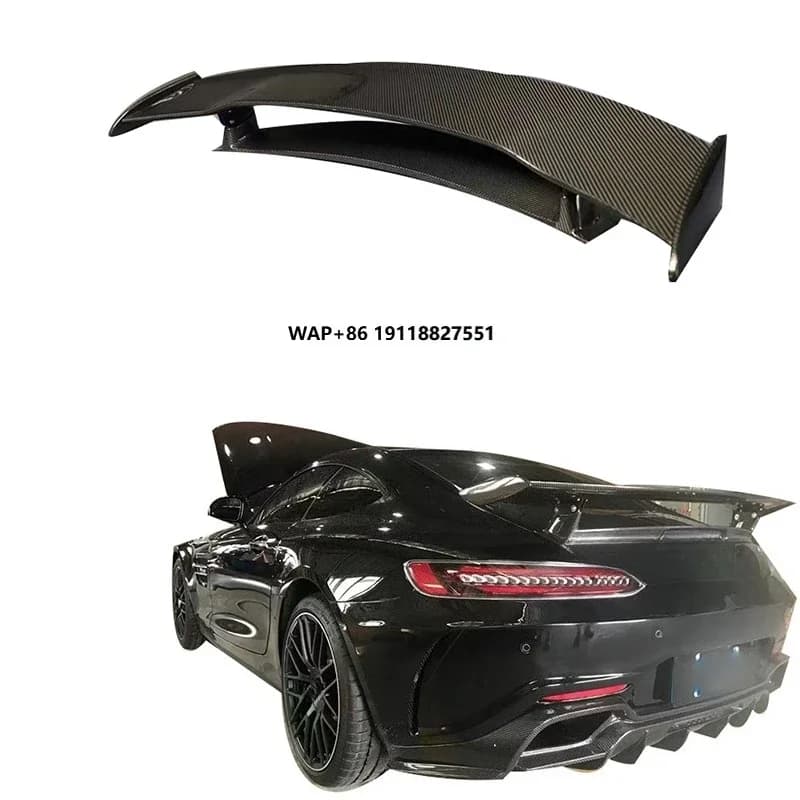 High Quality GTR Style Dry Carbon Fiber Rear Spoiler Rear Wing with LED Light for GT GTS