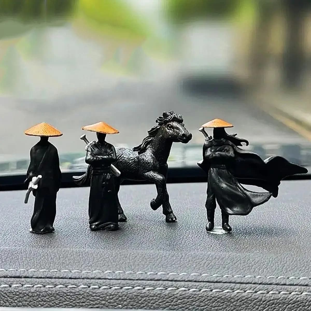 Set Mini Resin Chinese Swordsman Figurines, Car Rearview Mirror & Dashboard Decor, Cool Car Accessories for Men, Home Office