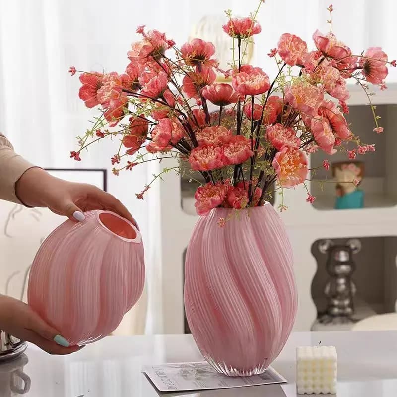 Stunning Malt Pink Twisted Hydroponic Glass Vase, Stylish Twisty Glass Vase for Modern Home Decoration