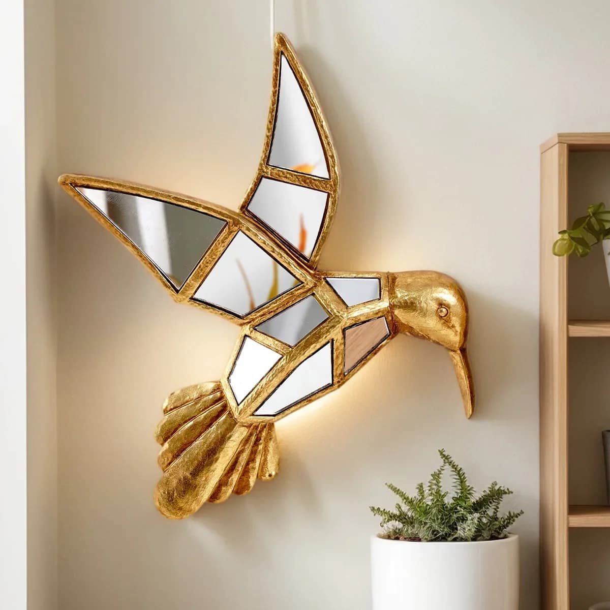 Golden Hummingbird Wall Mirrors Room Decoration Handcrafted Resin Bird Sculpture with Mirror Wings Gallery Handicraft Home Decor