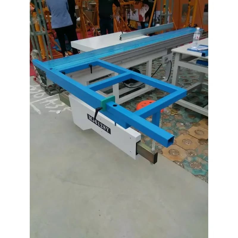 CE Certification Precision Horizontal Panel Saw 220V 4kW 1 Year Warranty Essential Equipment for Mass Production