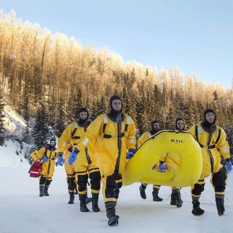 Sealed dry ice rescue suit, water emergency rescue suit, one-piece ice and snow warm protective suit