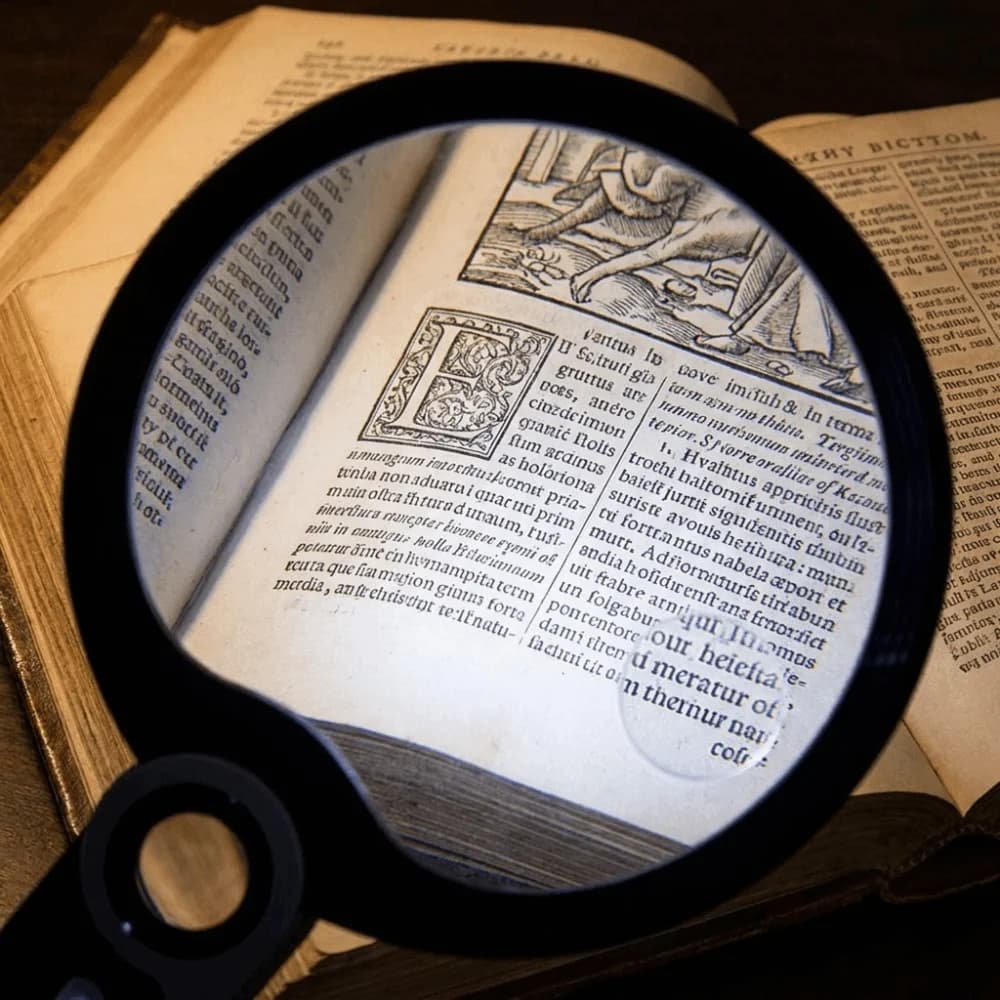 5X 10X 20X Handheld Magnifying Glass Low Vision Aids Large Lens Reading Magnifying Loupe 9 LED Light 1 UV Light