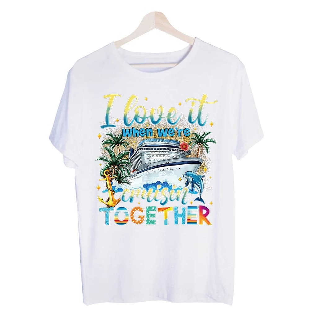 Men's Cruise Ship and Dolphin Graphic Tee, Short Sleeve Crew Neck T-Shirt for Vacation and Summer Outfits
