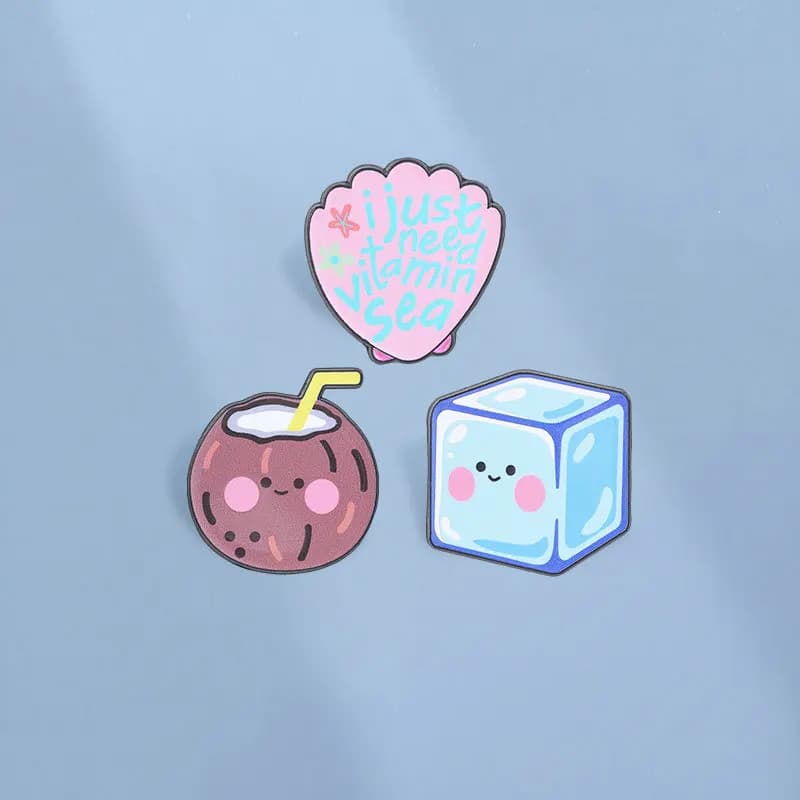Creative Summer Seaside Cartoon Brooch Cute Coconut Ice Cubes Shell Metal Badge Pin for Casual Party Gift DIY Clothing Bags Hat