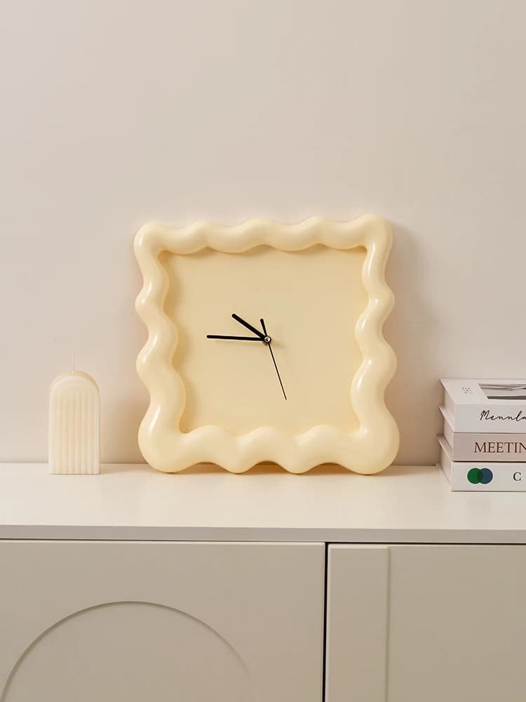 【EpeiusHome】Home Decoration Cream Biscuit Shape Wall Mounted Clock