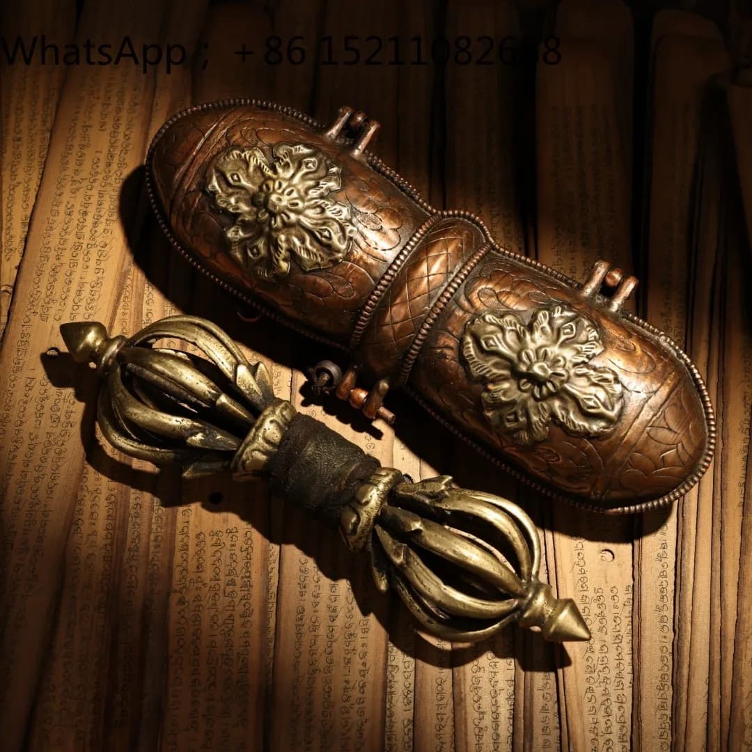 LLY Tibetan old magic tool, a set of nine-strand Dorje brass diamond peel magic pestle ornament, and a set of copper boxes.