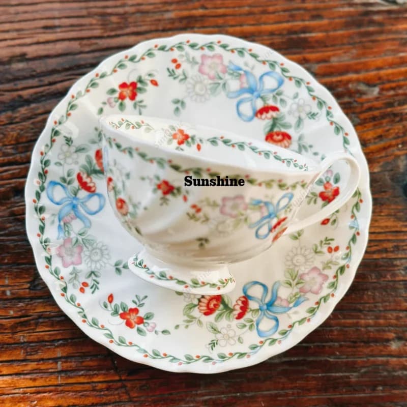 Retro European Ceramic Tableware Set High-end Bone China Embossed Rose Coffee Cup Afternoon Tea Dessert Plate Salad BowlY